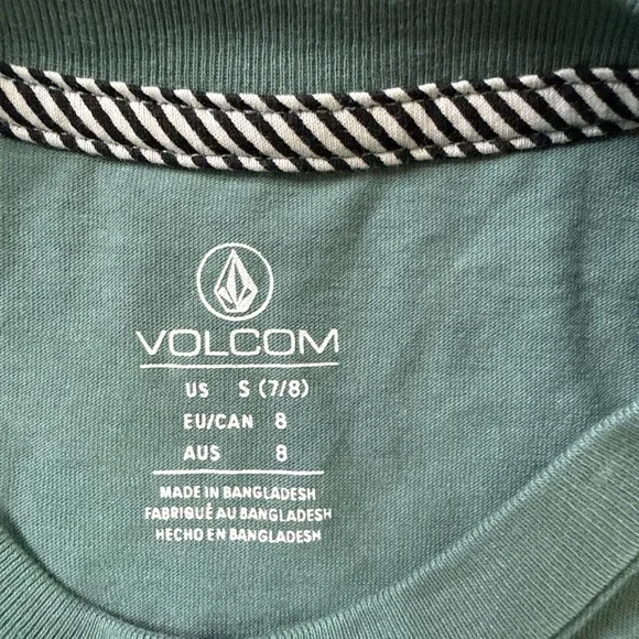 Volcom Juniors Cropped T-shirt with Butterfly Yin Yang Design Green Size S (7/8) - Picture 7 of 7